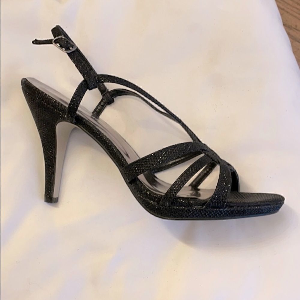 PIERRE DUMAS SHIMMERY STRAPPY SANDALS. NEW - Picture 5 of 7